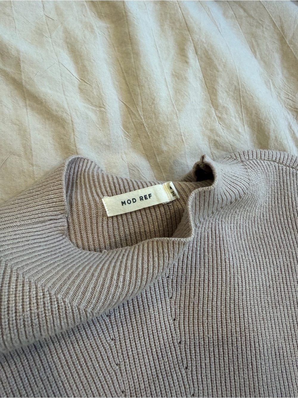Mod Ref Cropped Light Gray Ribbed Mock Neck Sweater - Picture 3 of 5